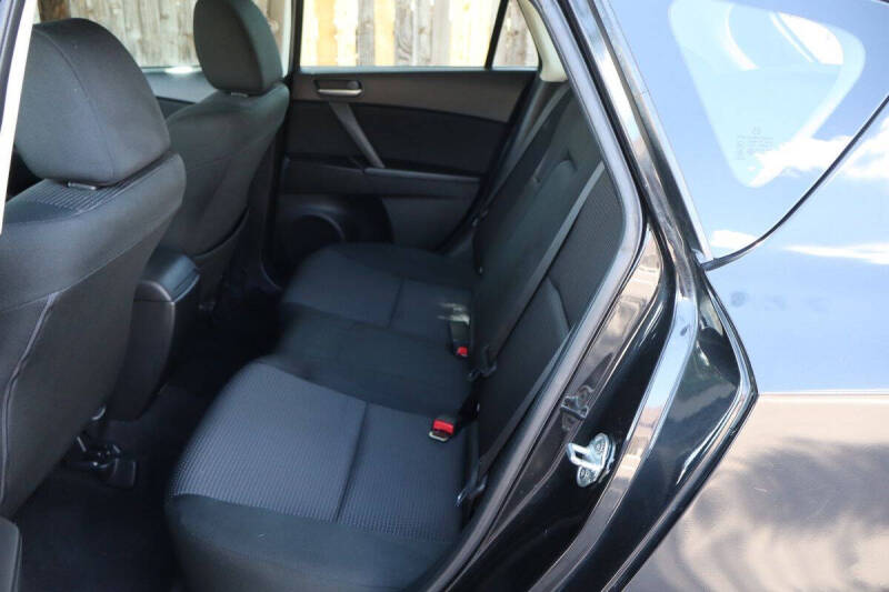 2013 Mazda MAZDA3 i Touring