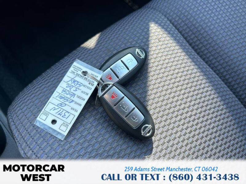 2009 Nissan Versa 1.8 S