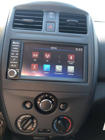 2019 Nissan Versa S Plus