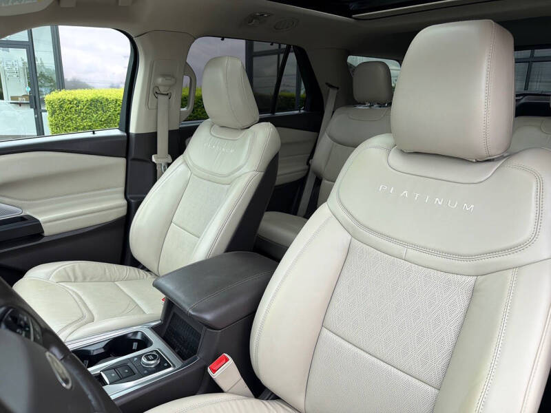 2020 Ford Explorer Platinum