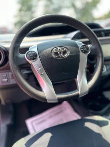 2016 Toyota Prius c