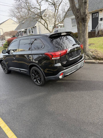 2018 Mitsubishi Outlander LE