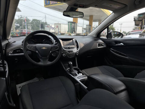 2017 Chevrolet Cruze LT Auto