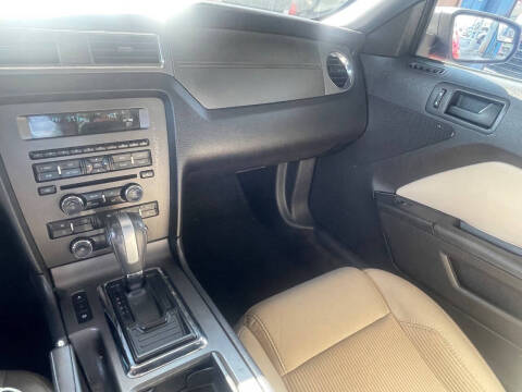 2013 Ford Mustang V6