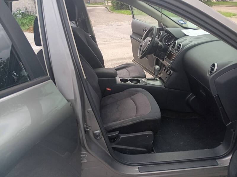 2012 Nissan Rogue S