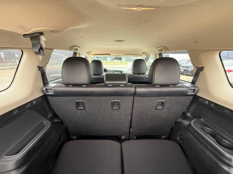 2015 Mitsubishi Outlander SE