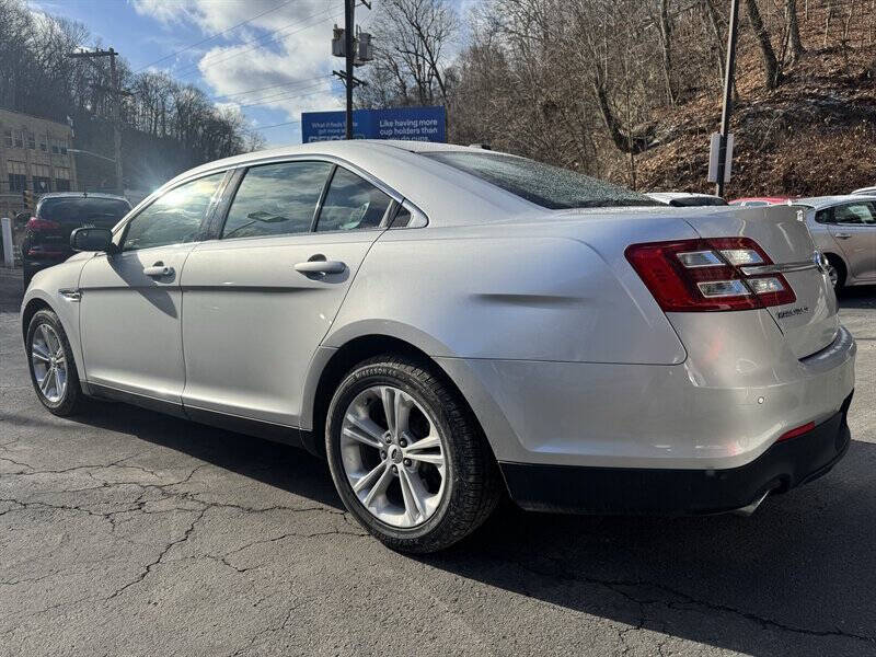 2013 Ford Taurus SEL