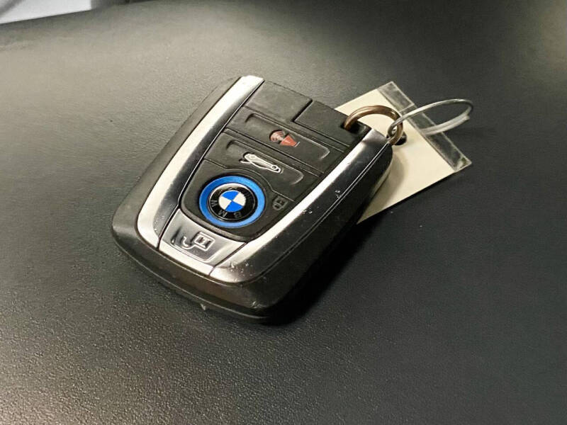 2016 BMW i8