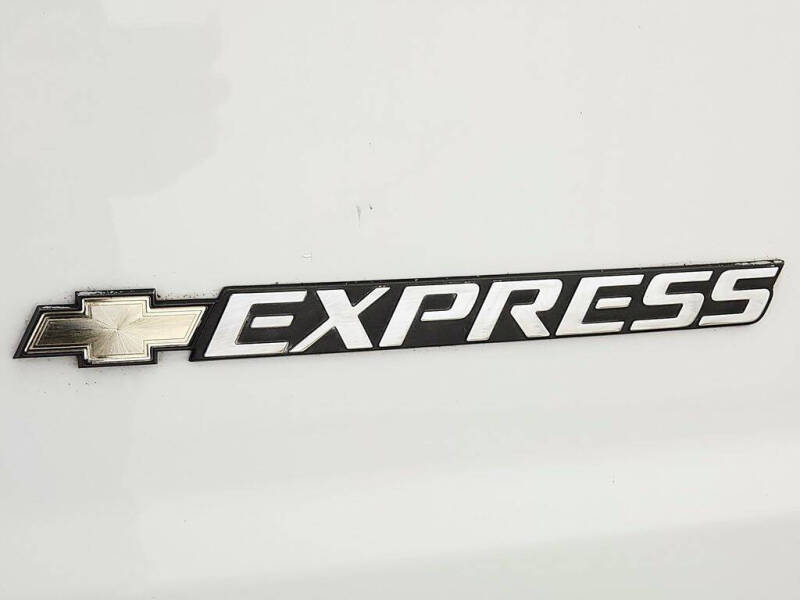 2021 Chevrolet Express 2500