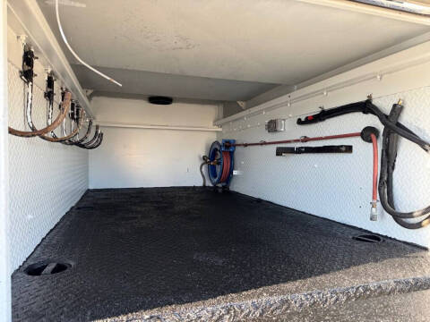 2012 Freightliner M2 106