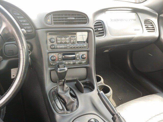 2004 Chevrolet Corvette