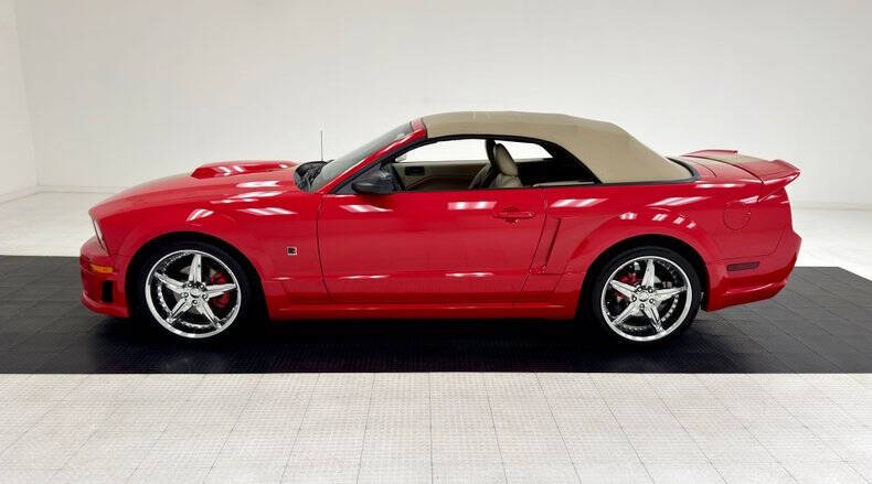 2005 Ford Mustang