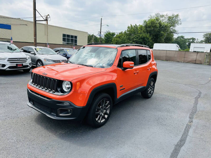 2016 Jeep Renegade Latitude's photo