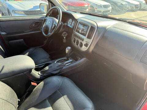 2005 Ford Escape Limited