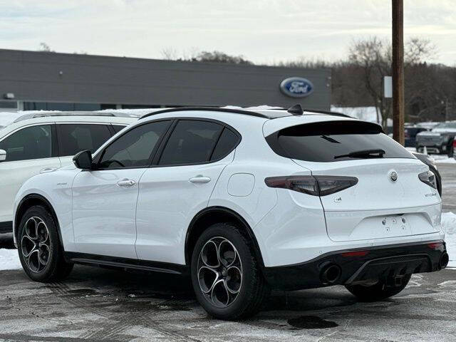2024 Alfa Romeo Stelvio Veloce