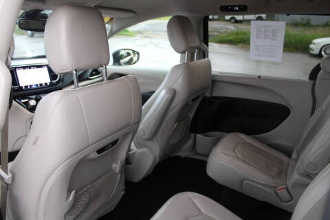 2021 Chrysler Pacifica Touring L
