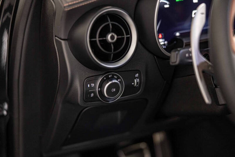 2025 Alfa Romeo Stelvio