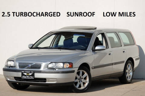 2004 Volvo V70 for sale at Chicago Motors Direct in Addison IL