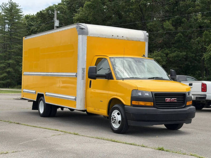 2021 GMC Savana 3500
