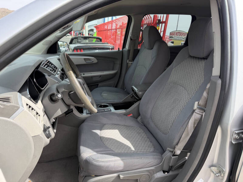 2012 Chevrolet Traverse LS