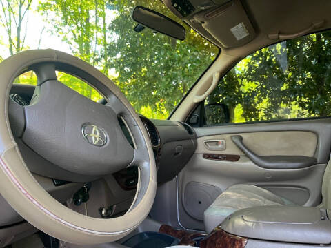 2003 Toyota Sequoia SR5