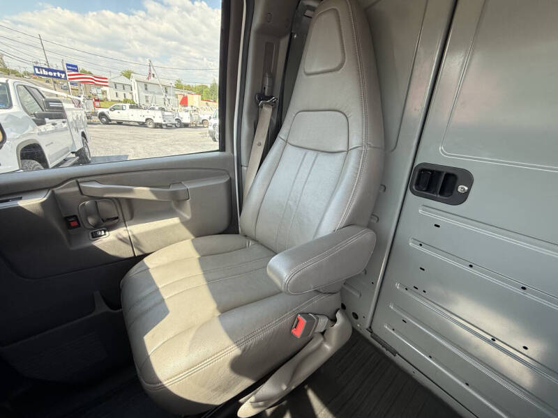 2021 Chevrolet Express 2500