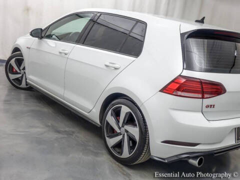 2019 Volkswagen Golf GTI S