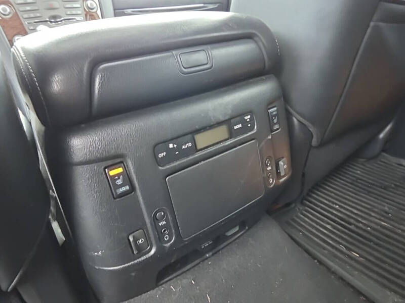 2019 Nissan Armada Platinum