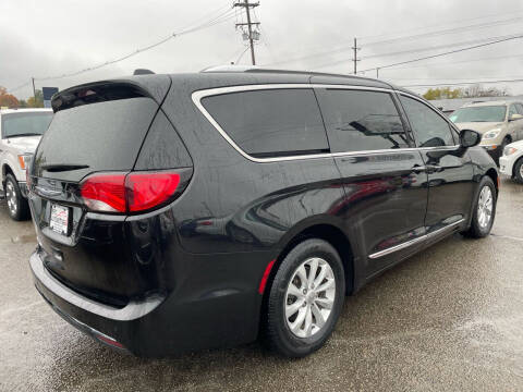 2019 Chrysler Pacifica Touring L