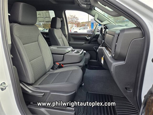 2026 GMC Sierra 1500 Elevation Standard