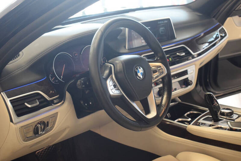 2017 BMW 7 Series 740i