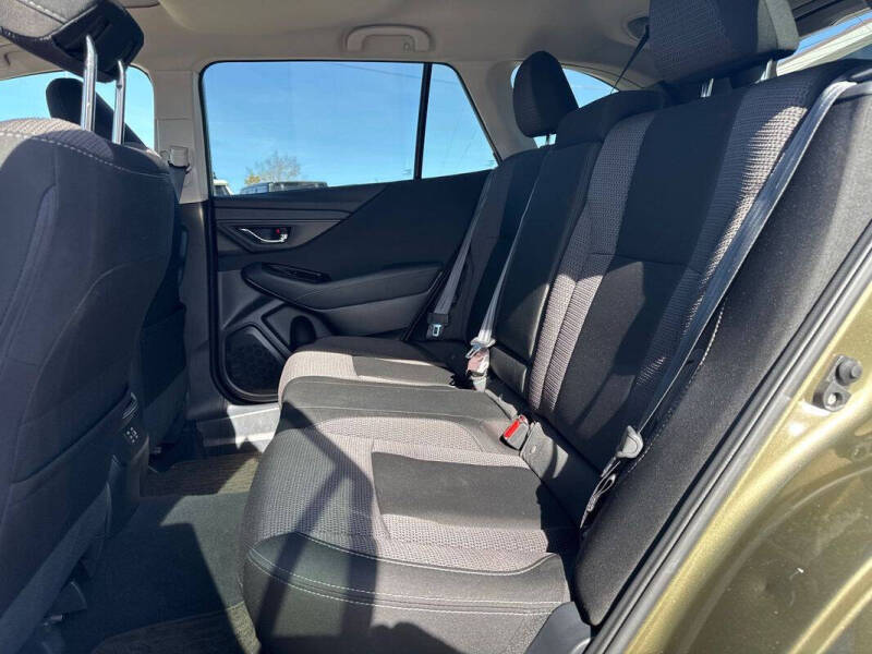2025 Subaru Outback Premium
