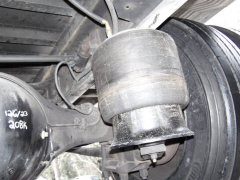 2002 Freightliner FL70