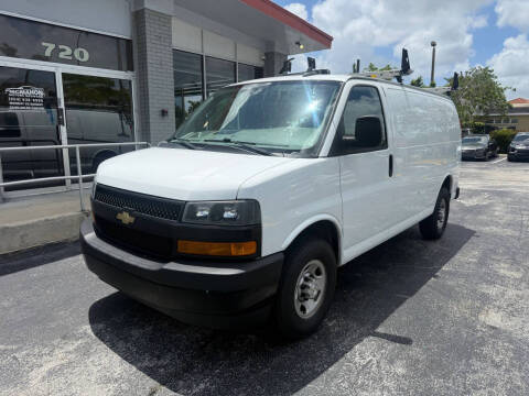 2022 Chevrolet Express 2500