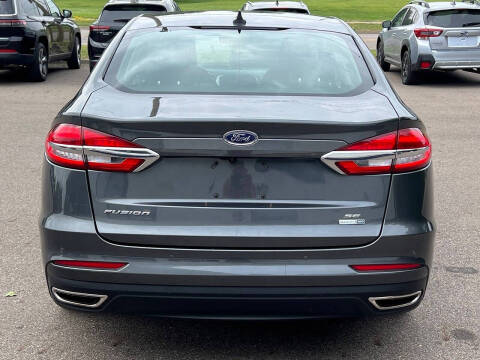 2020 Ford Fusion SE