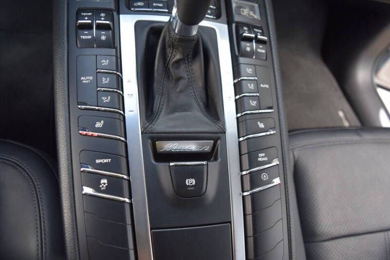 2016 Porsche Macan S
