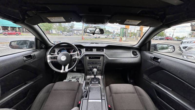 2013 Ford Mustang V6