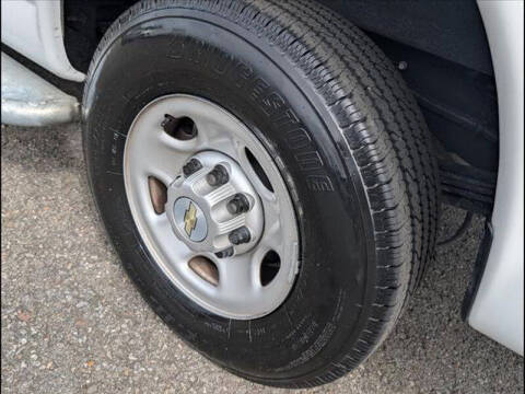 2023 Chevrolet Express 2500