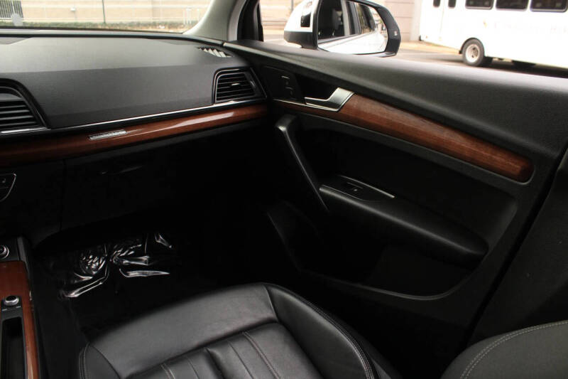 2021 Audi Q5 quattro Premium 45 TFSI