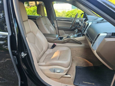 2012 Porsche Cayenne Tiptronic