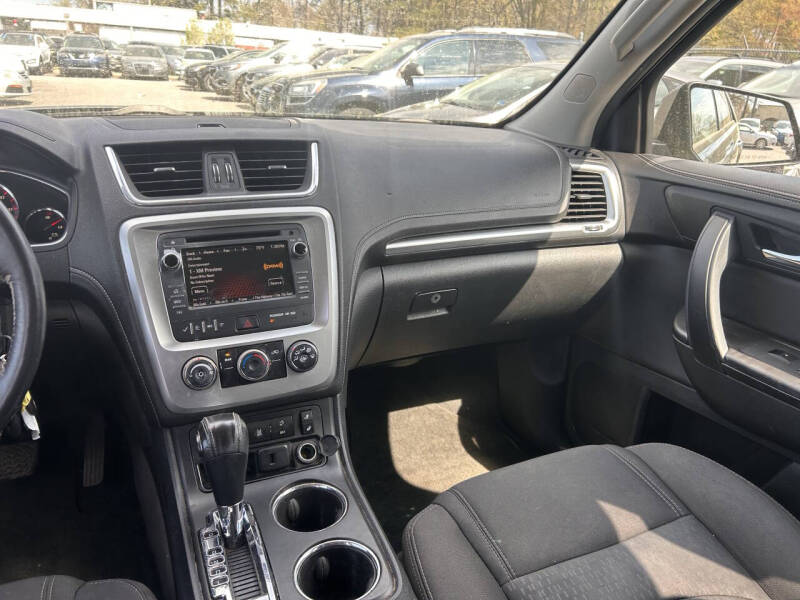 2015 GMC Acadia SLE-2
