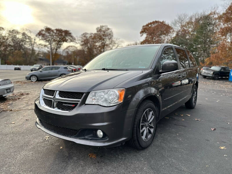 2017 Dodge Grand Caravan for sale at SOUTH SHORE AUTO GALLERY, INC. in Abington MA