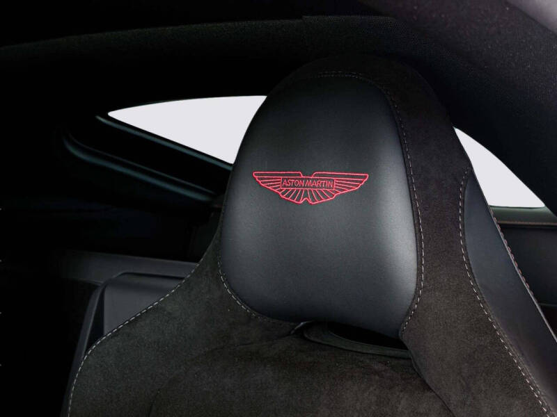 2025 Aston Martin Vantage