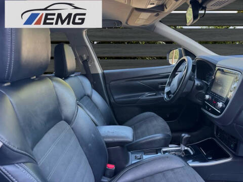 2020 Mitsubishi Outlander SE