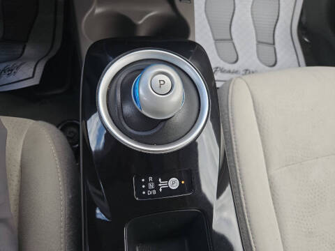 2015 Nissan LEAF SV