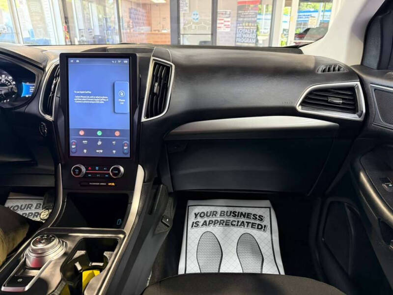 2024 Ford Edge SE