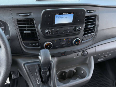 2025 Ford Transit 250