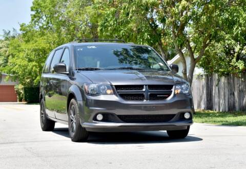 2018 Dodge Grand Caravan for sale at NOAH AUTO SALES in Hollywood FL