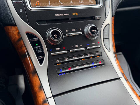 2019 Lincoln Nautilus Reserve