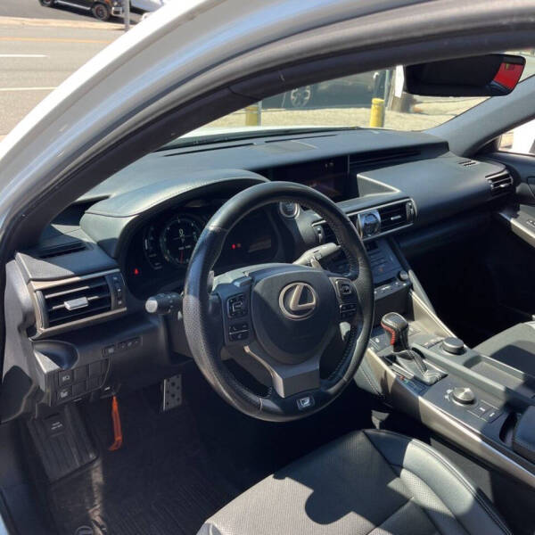 2019 Lexus IS 300